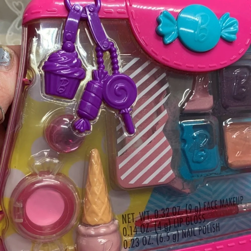 Barbie Super sweet make-up pink case Just Play 2018 expired